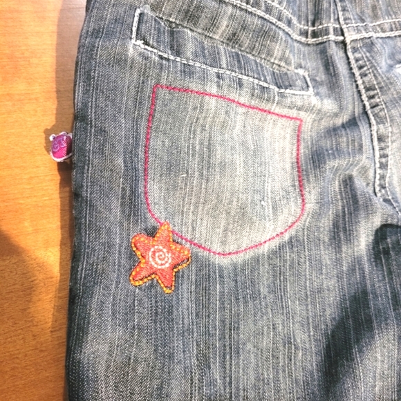 ⏰️3/$10 3T GagouTagou Embroidered jeans - Picture 7 of 11